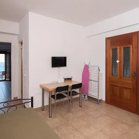 Appartement Potami Mountain à Karlovassi Extérieur photo