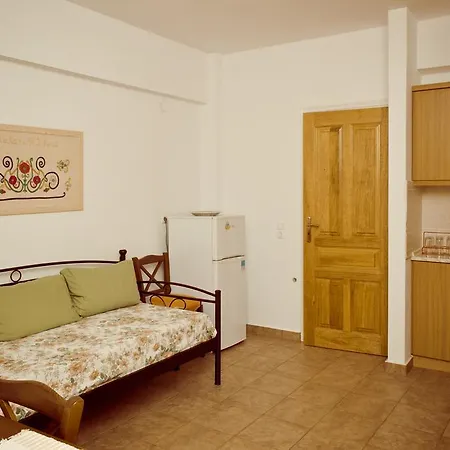 Appartement Potami Mountain à Karlovassi Extérieur photo