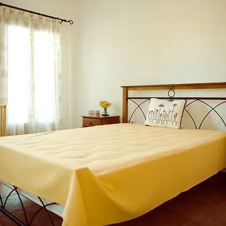 Appartement Potami Mountain à Karlovassi Extérieur photo